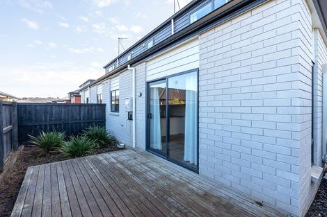 Photo of property in 10/15u Onukutara Place, Huntington, Hamilton, 3281