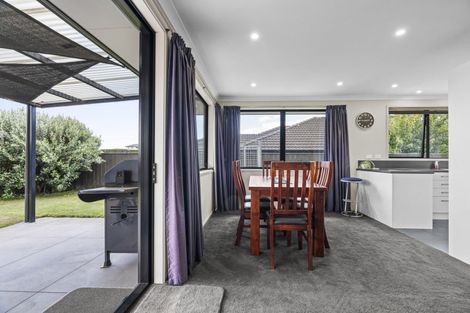 Photo of property in 198 Waikite Road, Welcome Bay, Tauranga, 3175