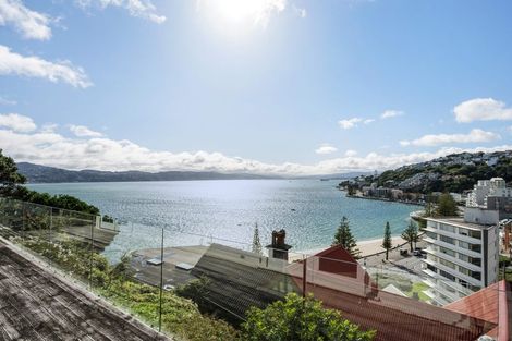 Photo of property in 3 Oriental Terrace, Oriental Bay, Wellington, 6011