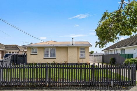 Photo of property in 12 Carters Road, Aranui, Christchurch, 8061
