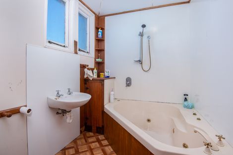 Photo of property in 923 Maungatua Road, Berwick, Outram, 9073