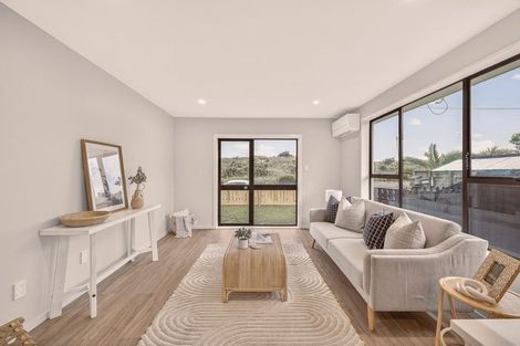 Photo of property in 2/22 Marine Parade, North New Brighton, Christchurch, 8083
