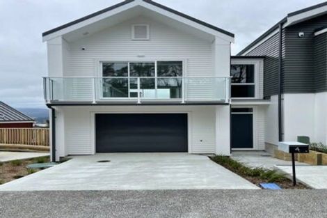 Photo of property in 16 Kopua Place, Whitby, Porirua, 5024