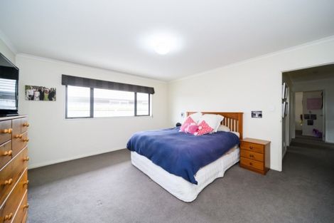 Photo of property in 2 Rose Place, Awapuni, Palmerston North, 4412