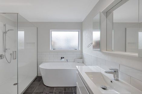 Photo of property in 75 Russley Drive, Mount Maunganui, 3116