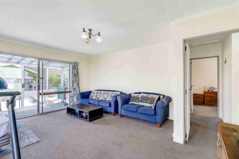 Photo of property in 2/136 Wainoni Road, Avondale, Christchurch, 8061