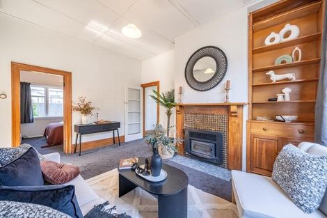 Photo of property in 35 Riddlers Crescent, Petone, Lower Hutt, 5012