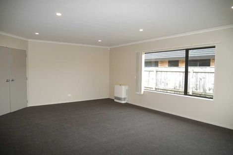 Photo of property in 28 Monarch Place, Paraparaumu Beach, Paraparaumu, 5032