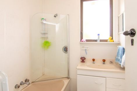 Photo of property in 12 Rochester Street, Awapuni, Palmerston North, 4412