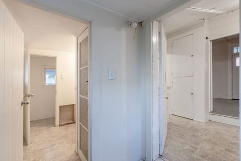 Photo of property in 5 Collins Street, Waipawa, 4210