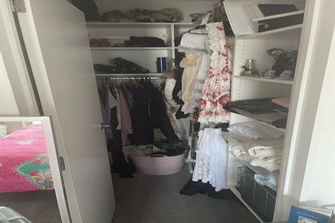 Photo of property in 2/119 Carlisle Road, Northcross, Auckland, 0632