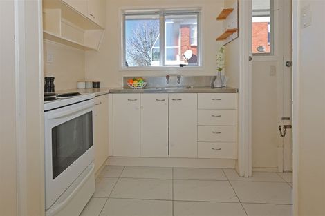 Photo of property in 1/28 Taipari Road, Te Atatu Peninsula, Auckland, 0610