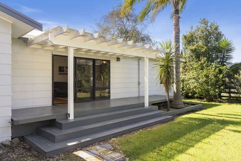 Photo of property in 128 Avalon Place, Whangamata, 3620