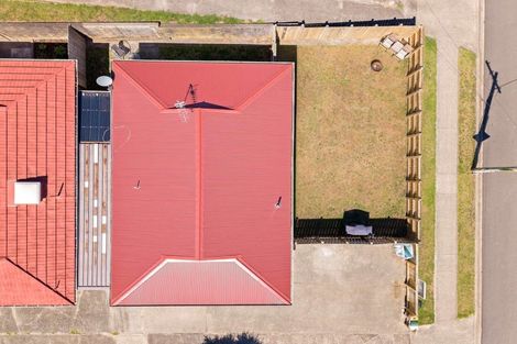 Photo of property in 112a Queen Street, Waiuku, 2123