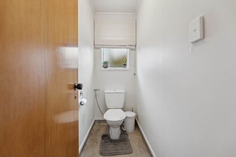 Photo of property in 2/86 Tamatea Road, Taupo, 3330