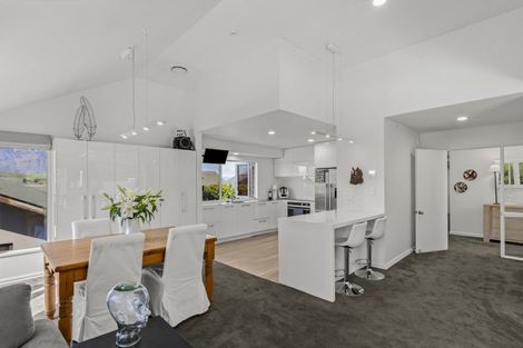 Photo of property in 66 Hensman Road, Queenstown, 9300