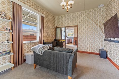 Photo of property in 24 Domain Road, Otaki, 5512