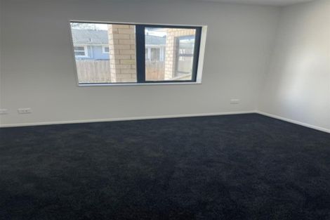 Photo of property in 2 Greenhaven Avenue, Papakura, 2113