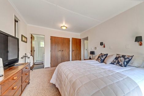 Photo of property in 18 Rata Street, Hawera, 4610