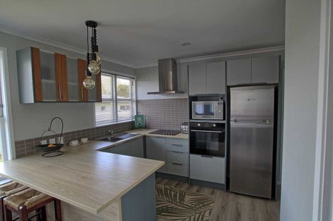 Photo of property in 1/3 Flaxdale Street, Birkdale, Auckland, 0626