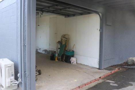 Photo of property in 49 Stewart Drive, Newlands, Wellington, 6037