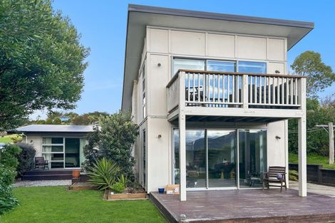 Photo of property in 13 Stoddart Terrace, Diamond Harbour,  8971