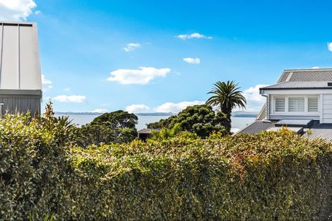 Photo of property in 1/13 Muritai Road, Milford, Auckland, 0620
