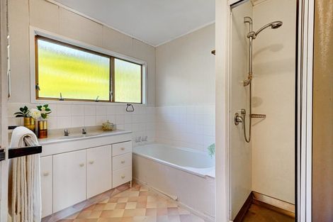 Photo of property in 18 Wisteria Way, Mairangi Bay, Auckland, 0630