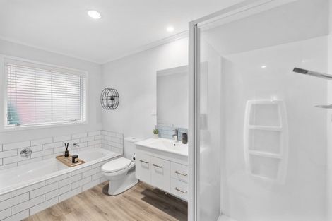 Photo of property in 8 Kanapa Close, Papamoa, 3118