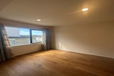 Photo of property in 86 Fairview Avenue, Fairview Heights, Auckland, 0632