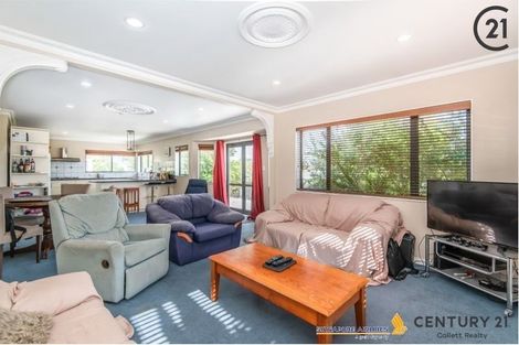 Photo of property in 49 College Road, Northcote, Auckland, 0627