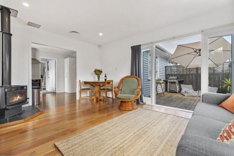 Photo of property in 40 Friedlanders Road, Manurewa, Auckland, 2102