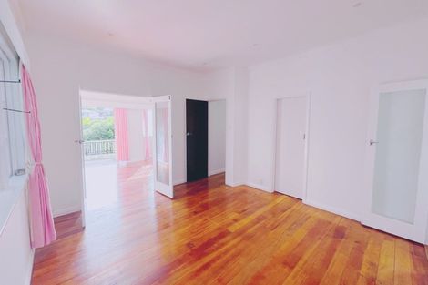 Photo of property in 128 Khandallah Road, Khandallah, Wellington, 6035