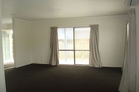 Photo of property in 21 Aberfeldy Avenue, Highland Park, Auckland, 2010