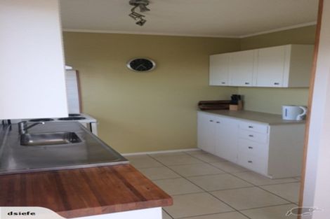 Photo of property in 18 Rice Crescent, Newlands, Wellington, 6037