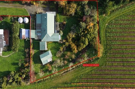 Photo of property in 69 Flett Road, Lower Moutere, Upper Moutere, 7175