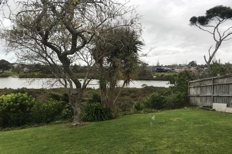 Photo of property in 171c Colwill Road, Massey, Auckland, 0614