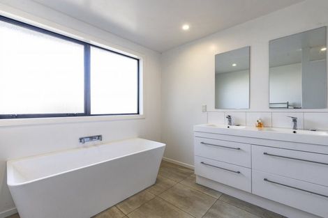 Photo of property in 18 Edwin Lane, Kaiapoi, 7630