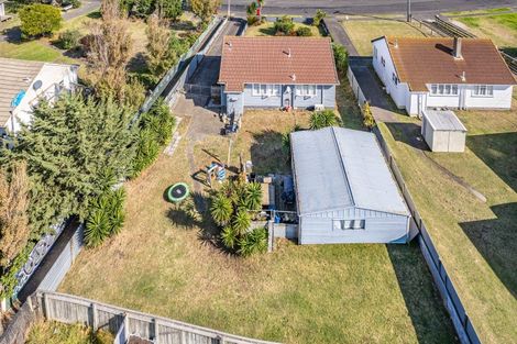 Photo of property in 51 Kowhai Street, Castlecliff, Whanganui, 4501