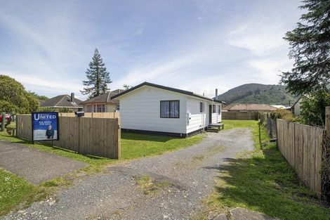 Photo of property in 14 Neil Road, Fairy Springs, Rotorua, 3015
