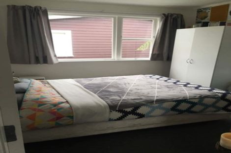 Photo of property in 33 Pembroke Road, Northland, Wellington, 6012