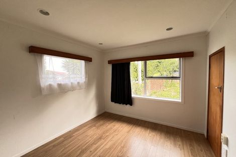 Photo of property in 214 Forrest Hill Road, Forrest Hill, Auckland, 0620