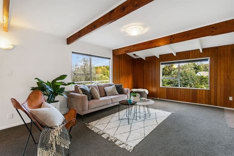 Photo of property in 1/70 Glamorgan Drive, Torbay, Auckland, 0630