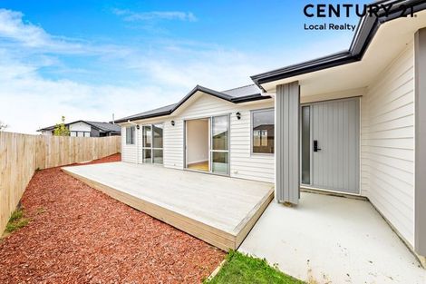 Photo of property in 1 Huahua Crescent, Papakura, 2110