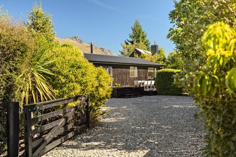 Photo of property in 65 Oregon Drive, Kelvin Heights, Queenstown, 9300