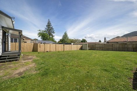 Photo of property in 14 Neil Road, Fairy Springs, Rotorua, 3015