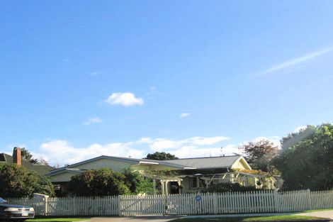 Photo of property in 62 Coronation Road, Papatoetoe, Auckland, 2025
