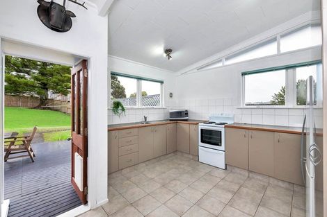 Photo of property in 89 Bond Crescent, Forrest Hill, Auckland, 0620