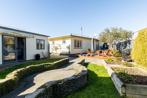 Photo of property in 52 Clarence Cox Crescent, Pirimai, Napier, 4112