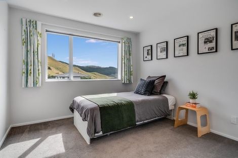 Photo of property in 106 Amesbury Drive, Churton Park, Wellington, 6037